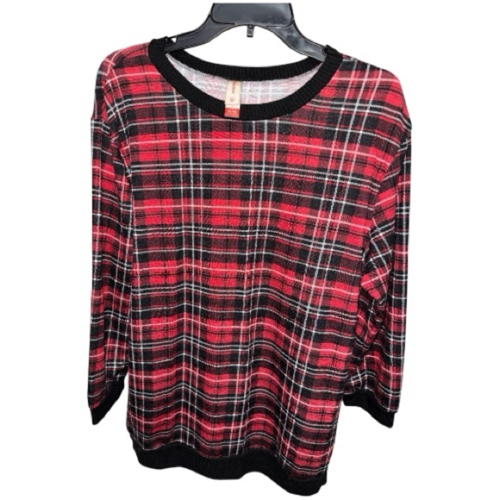 No Boundaries Red and Black Plaid Top
